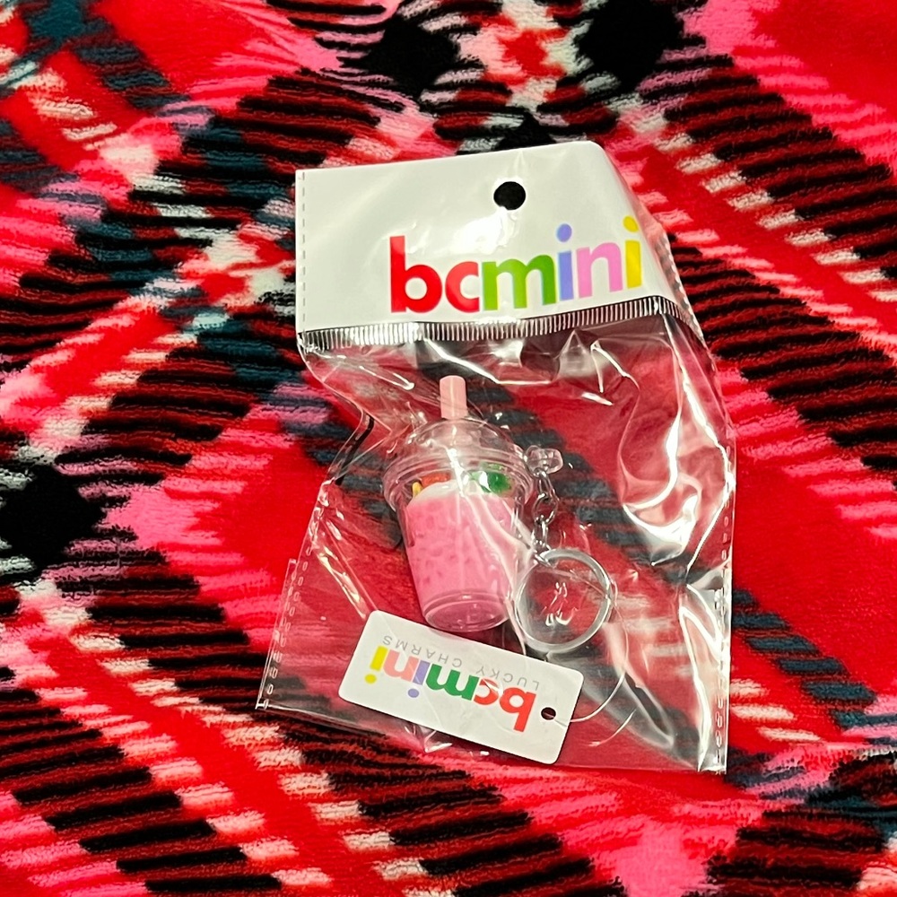 Pink bubble tea keychain, new in packaging